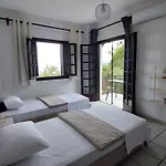 Tranquil Haven: Rastoni Villa