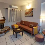 Tranquil Haven: Rastoni Neokhorion (Messenia)