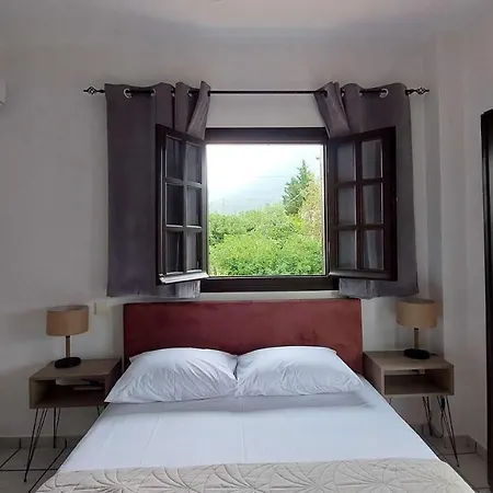 Tranquil Haven: Rastoni Neokhorion (Messenia)