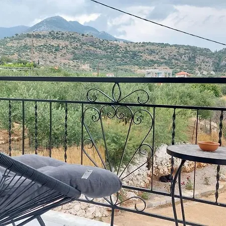 Tranquil Haven: Rastoni Neokhorion (Messenia)