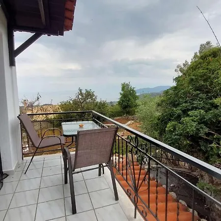 Tranquil Haven: Rastoni Villa