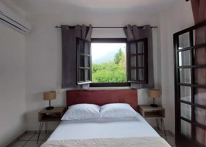 Tranquil Haven: Rastoni Neokhorion (Messenia)