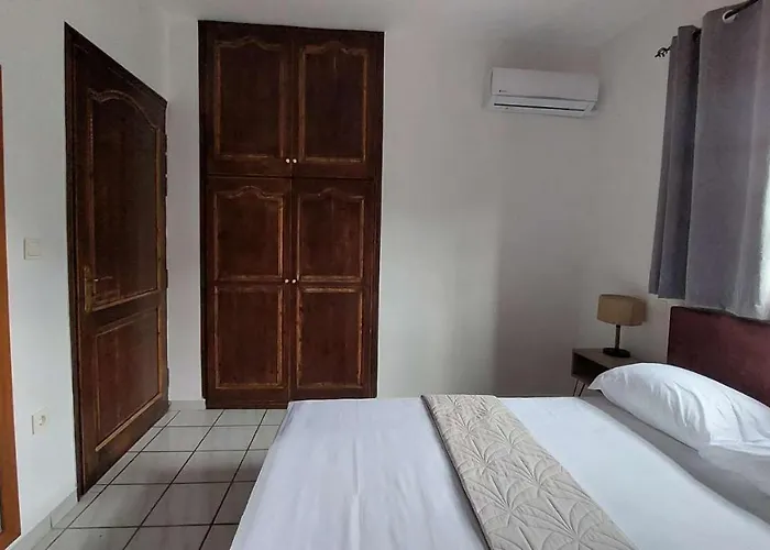 Tranquil Haven: Rastoni * Neokhorion (Messenia)