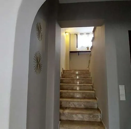 Tranquil Haven: Rastoni Villa