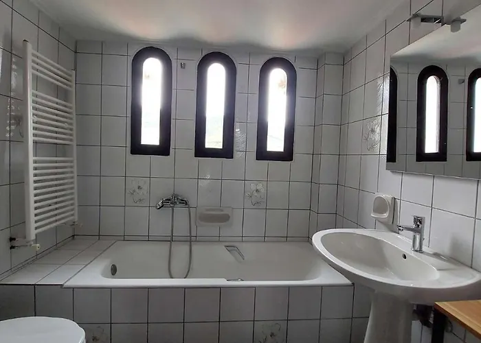 Tranquil Haven: Rastoni *