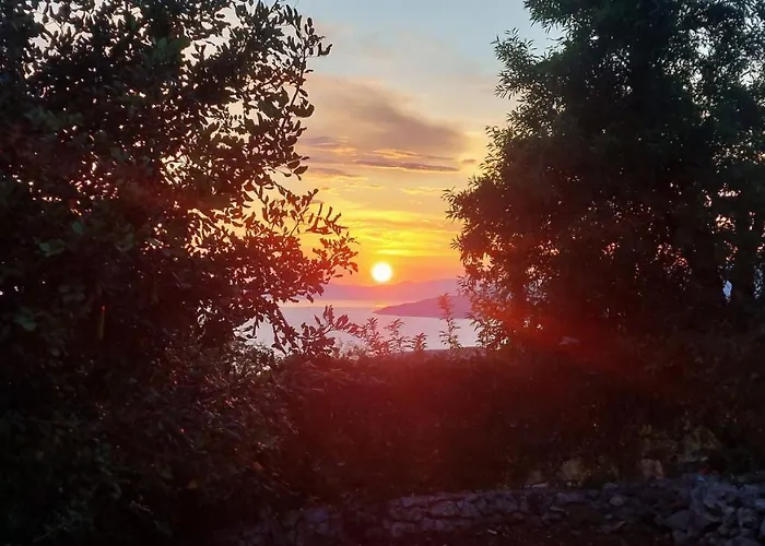 Tranquil Haven: Rastoni * Neokhorion (Messenia)