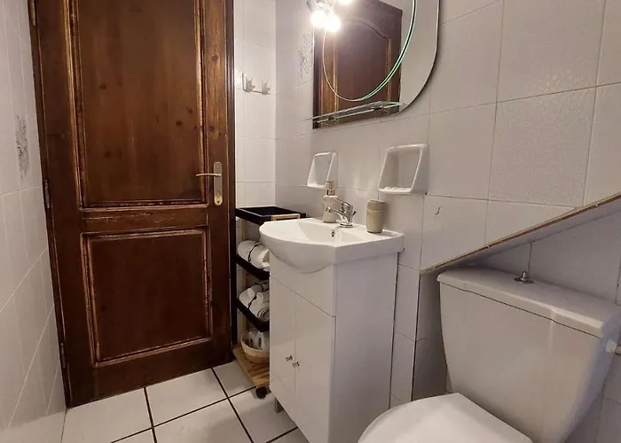 Tranquil Haven: Rastoni Villa *