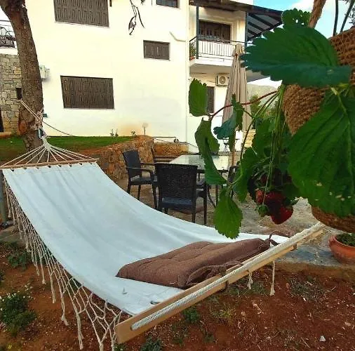 Tranquil Haven: Rastoni Neokhorion (Messenia)